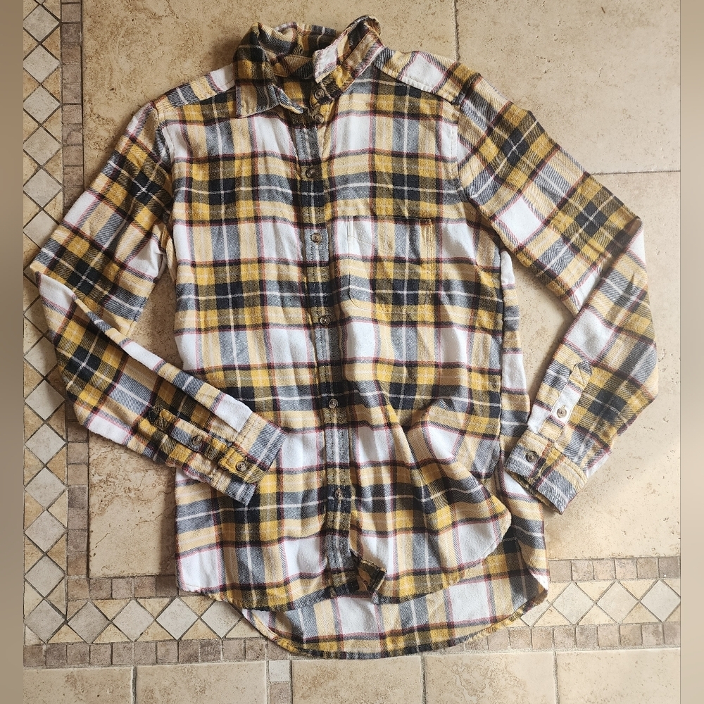American Eagle Boyfriend Fit Plaid Button-Up Shirt